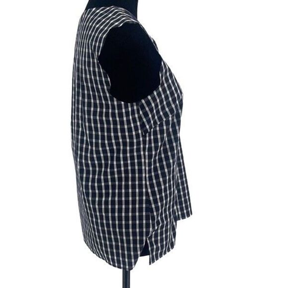 1901 Sleeveless Navy Buffalo Plaid Sleeveless Scalloped Top Blouse Small NWOT - Picture 3 of 10